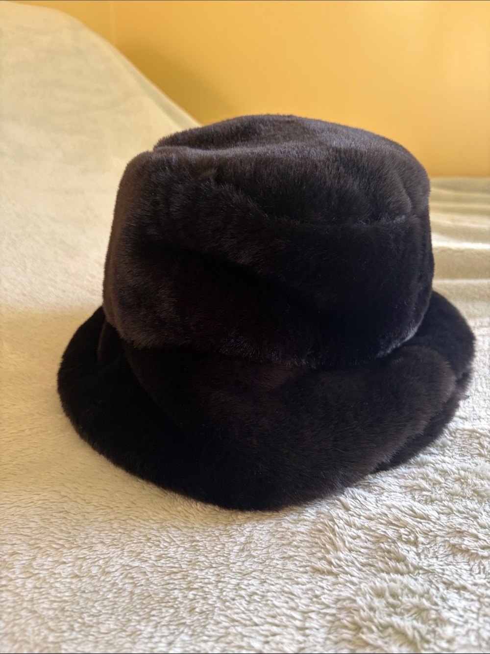 Black Plush Faux Fur Bucket Hat